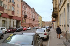 Raskolnikoff's walk to kill the old lady moneylender: right in to today's Rimsky Korsakoff street